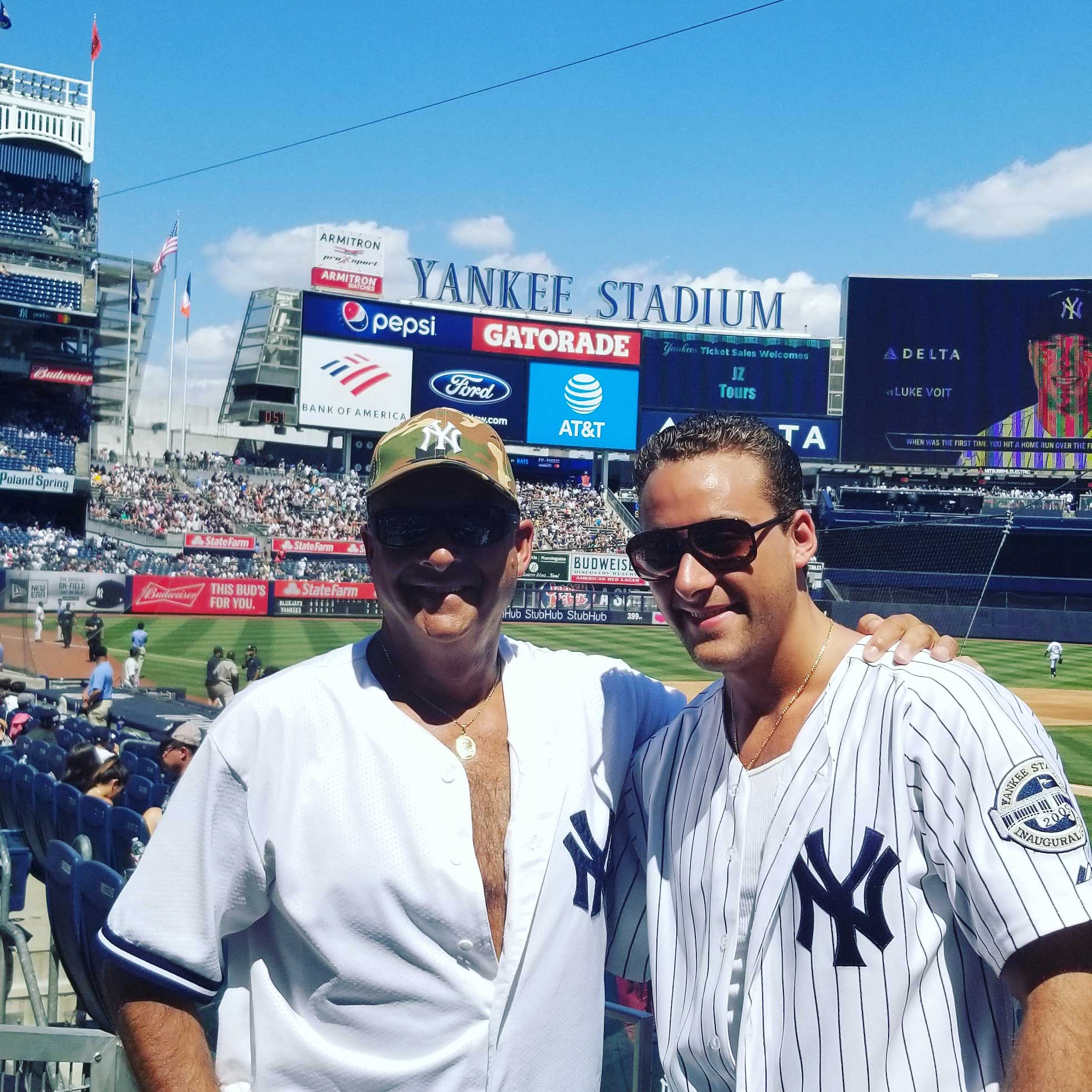 tom-and-son-yankees